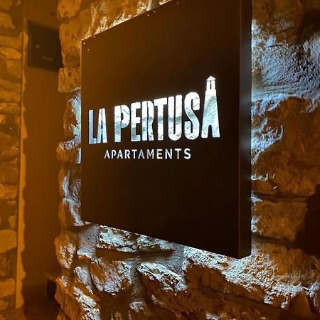 Apartaments La Pertusa 2O Corca  Exteriér fotografie