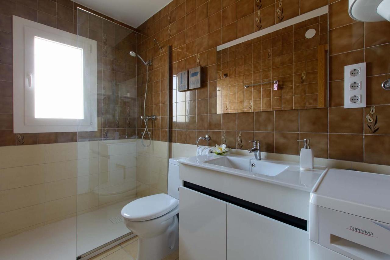 Apartaments La Pertusa 2O Corca  Exteriér fotografie