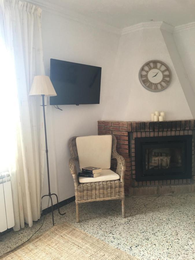 Apartaments La Pertusa 2O Corca  Exteriér fotografie