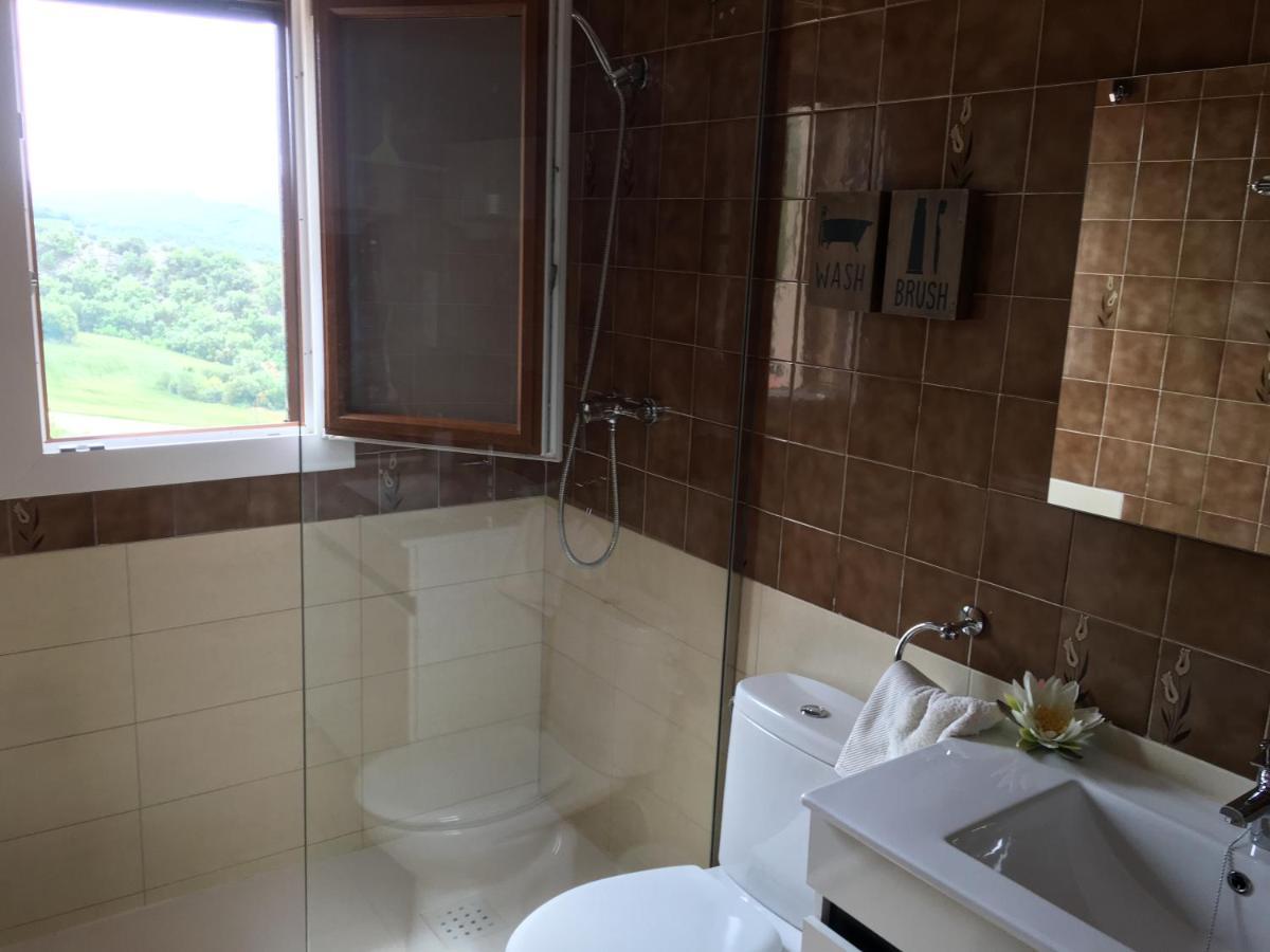 Apartaments La Pertusa 2O Corca  Exteriér fotografie