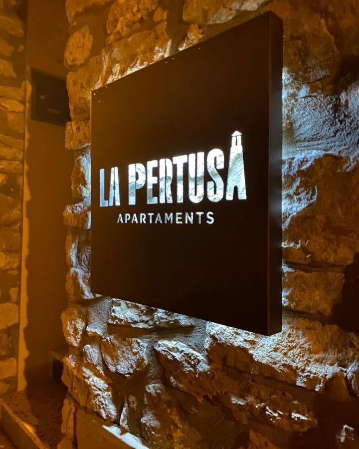 Apartaments La Pertusa 2O Corca  Exteriér fotografie
